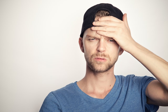 4 Penyebab Sakit Kepala Bagian Belakang dan Cara Mengatasinya