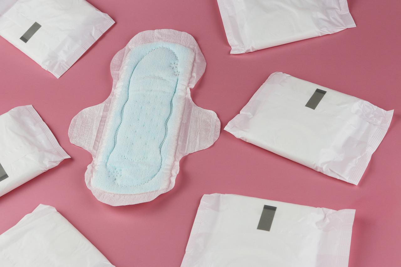 9 Tanda-Tanda Menstruasi Pada Wanita dan Cara Menangani Haid yang Tidak Lancar