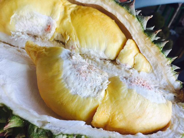 Ibu Menyusui Boleh Makan Durian, Hanya Saja Nilai Gizinya Kalah Dari 5 Jenis Makanan Ini