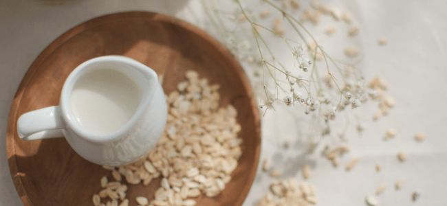 Oat Milk: Kandungan Nutrisi, Manfaat dan Cara Membuatnya