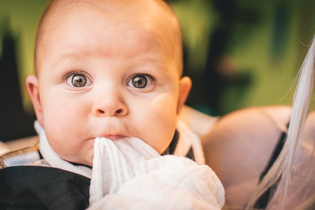 Penyebab dan Cara Mengatasi Hidung Tersumbat Pada Bayi