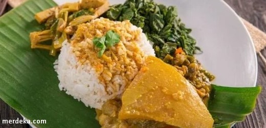 Takut Gemuk Karena Makanan? Inilah Trik Mengakali Kalori Nasi Padang